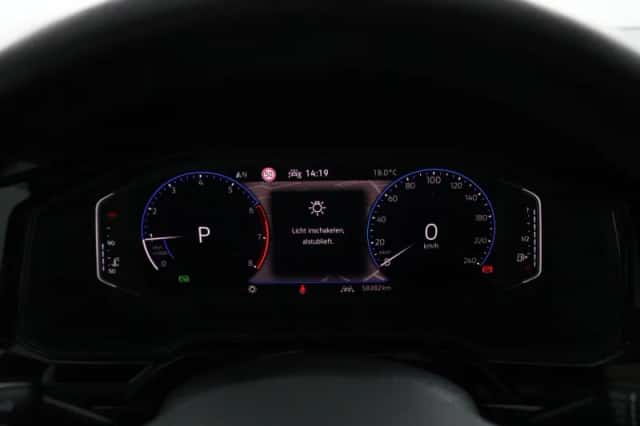 Volkswagen Polo (2024) thumbnail 5