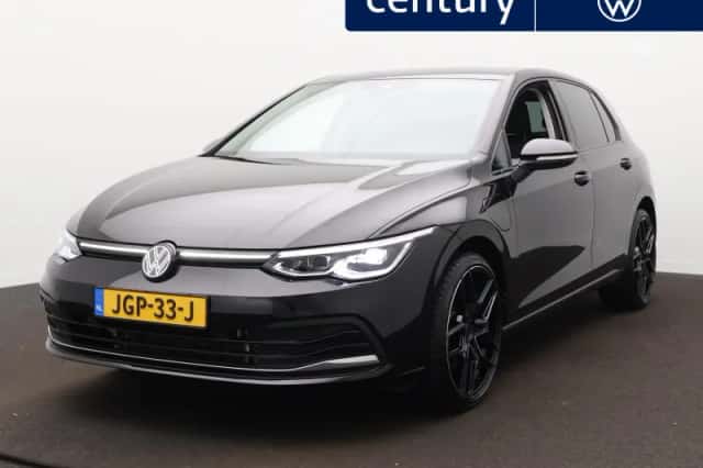 Volkswagen Golf (2022) thumbnail 1