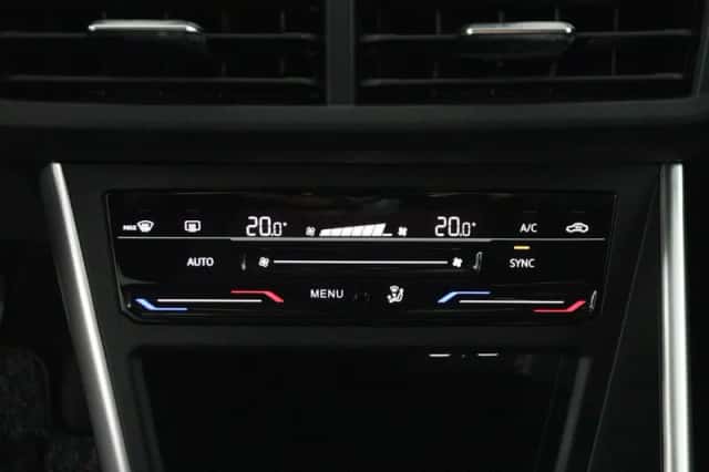 Volkswagen Polo (2024) thumbnail 6