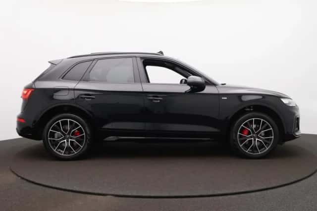 Audi Q5 (2024) thumbnail 4
