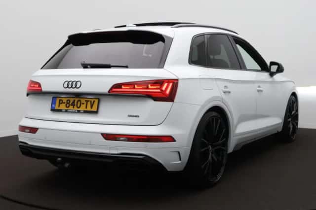 Audi Q5 (2022) thumbnail 5