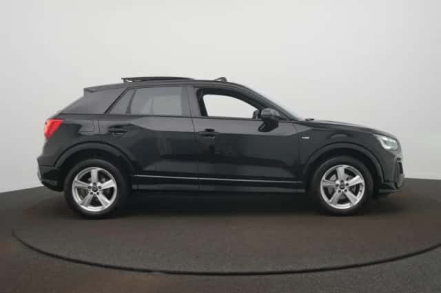 Audi Q2 (2025) thumbnail 5