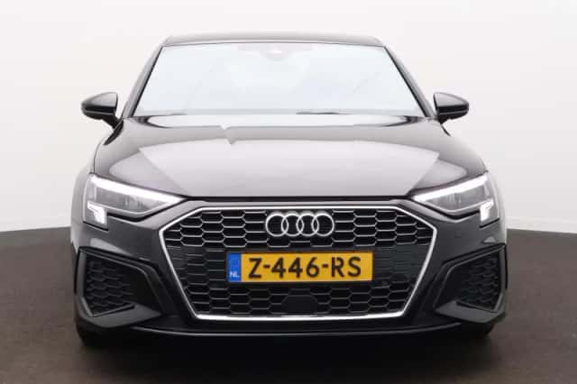 Audi A3 (2024) thumbnail 2