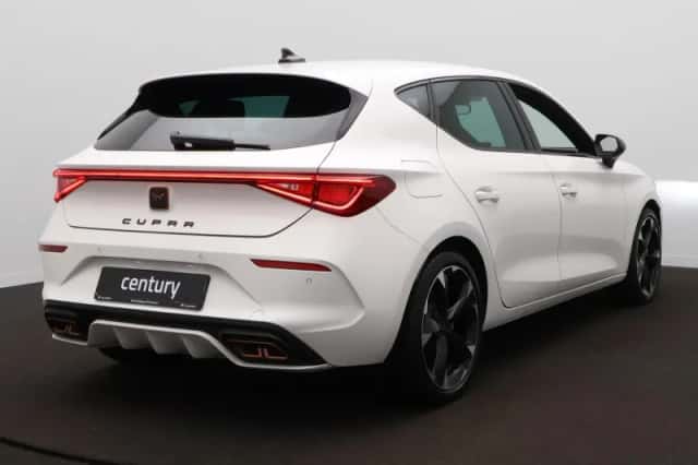 CUPRA Leon (2024) thumbnail 5