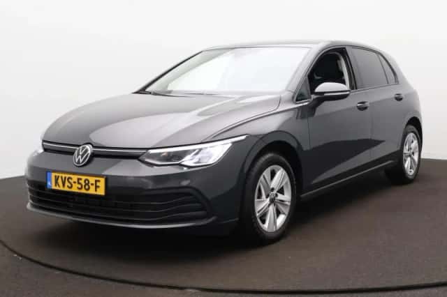 Volkswagen Golf (2023) thumbnail 1