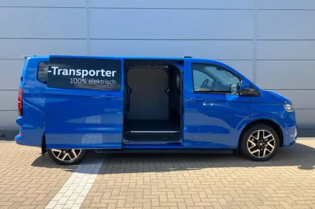 Volkswagen e-Transporter (2025) thumbnail 6