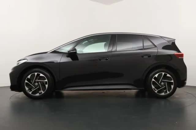 Volkswagen ID.3 (2025) thumbnail 3
