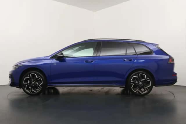 Volkswagen Golf (2026) thumbnail 2