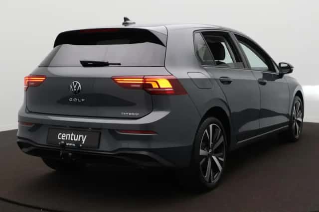 Volkswagen Golf (2026) thumbnail 5