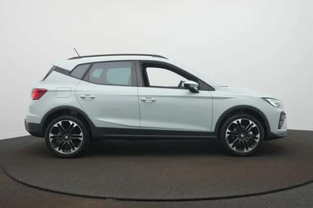 SEAT Arona (2026) thumbnail 4
