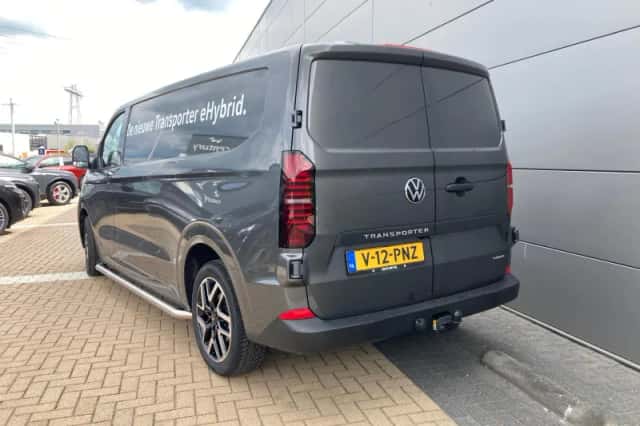 Volkswagen Transporter (2026) thumbnail 3