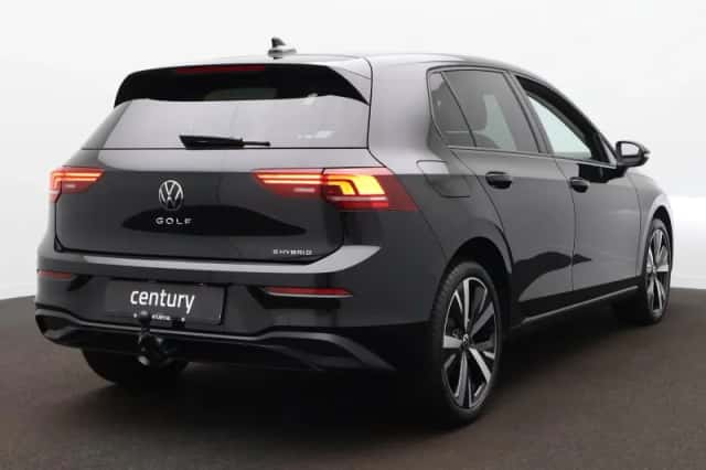 Volkswagen Golf (2026) thumbnail 5