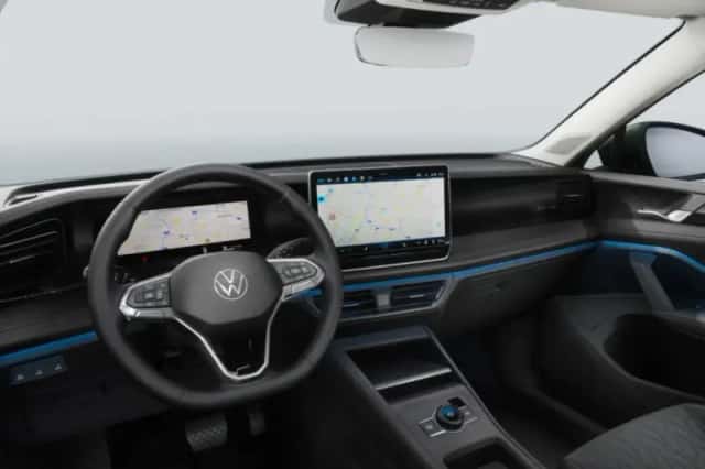 Volkswagen Tiguan (2026) thumbnail 2