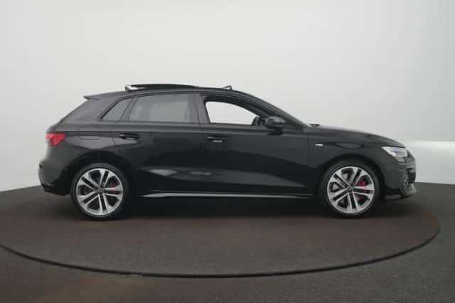 Audi A3 (2025) thumbnail 5
