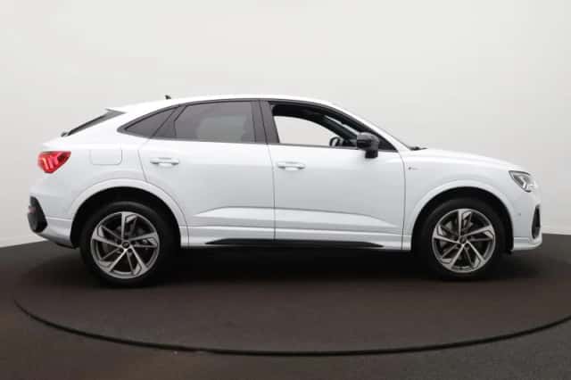 Audi Q3 Sportback (2024) thumbnail 4