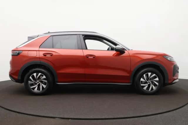 Volkswagen T-Roc (2026) thumbnail 4