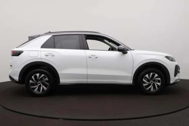 Volkswagen T-Roc (2026) thumbnail 4