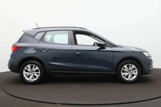 SEAT Arona (2027) thumbnail 4