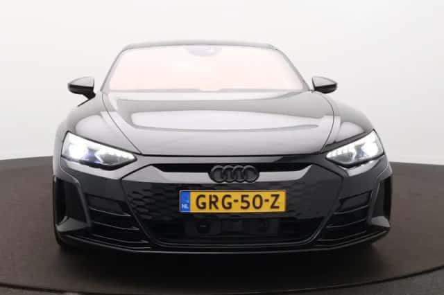 Audi e-tron GT (2023) thumbnail 2