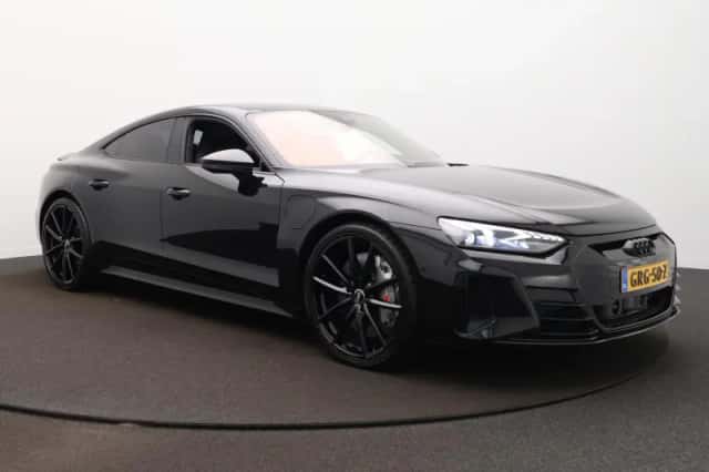 Audi e-tron GT (2023) thumbnail 3