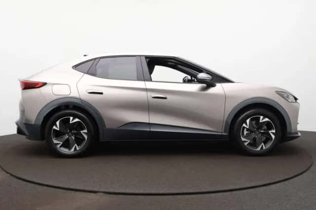 CUPRA Tavascan (2026) thumbnail 4
