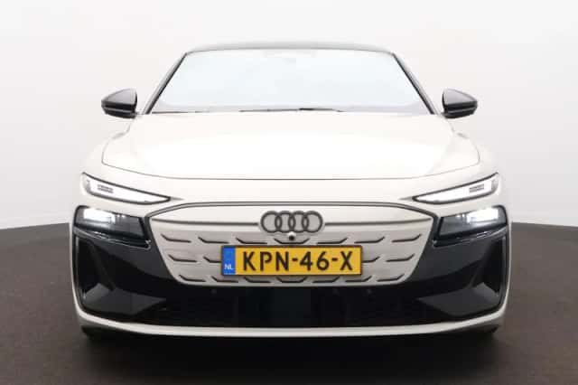 Audi A6 (2025) thumbnail 2