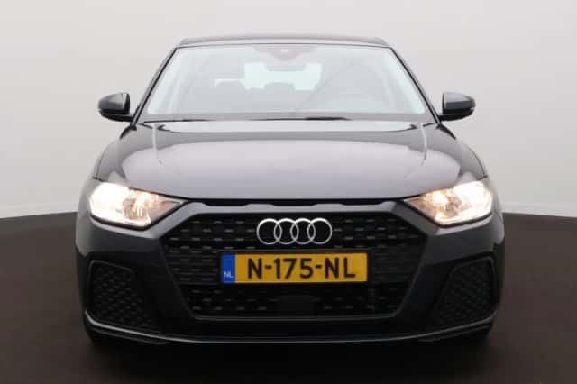 Audi A1 (2021) thumbnail 2