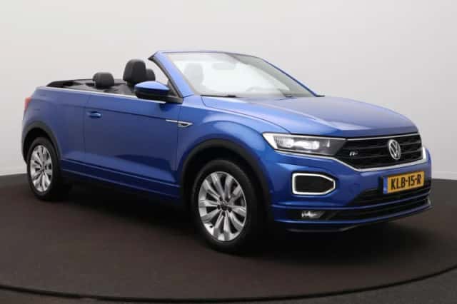 Volkswagen T-Roc (2021) thumbnail 3