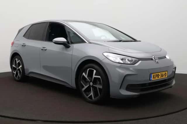Volkswagen ID.3 (2024) thumbnail 3