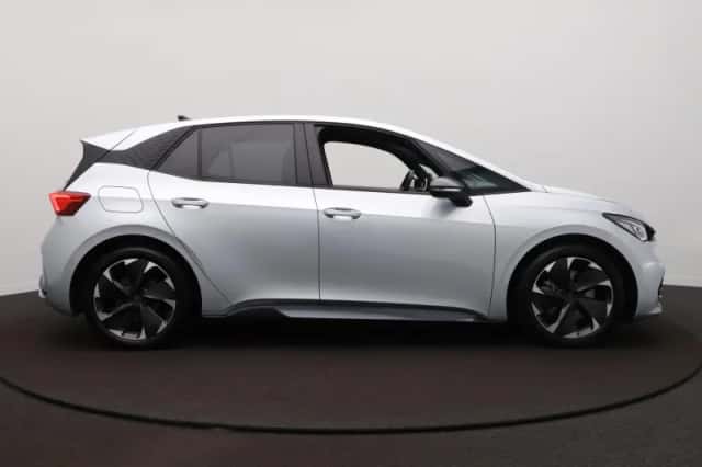 CUPRA Born (2024) thumbnail 5