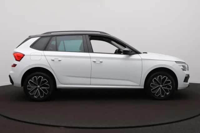Škoda Kamiq (2024) thumbnail 5