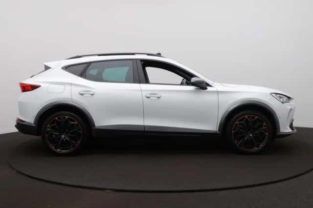 CUPRA Formentor (2023) thumbnail 5