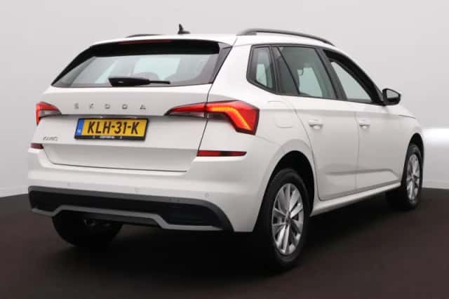 Škoda Kamiq (2023) thumbnail 6
