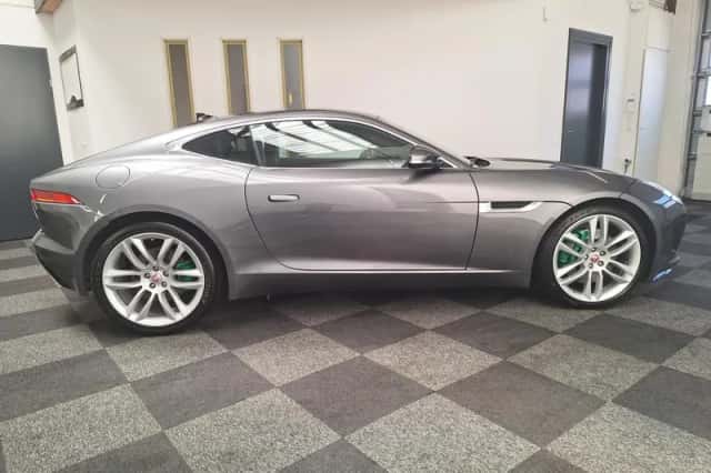 Jaguar F-Type (2015) thumbnail 5