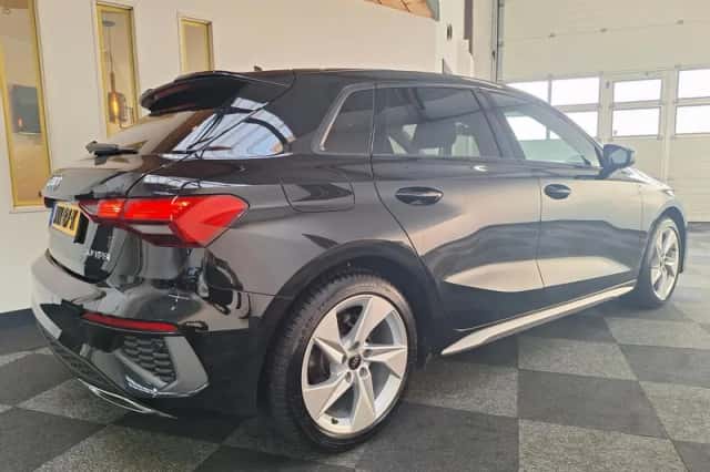 Audi A3 (2024) thumbnail 4