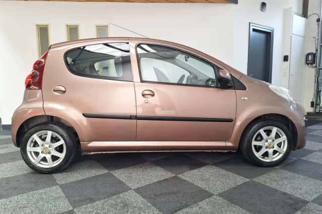 Peugeot 107 (2013) thumbnail 5