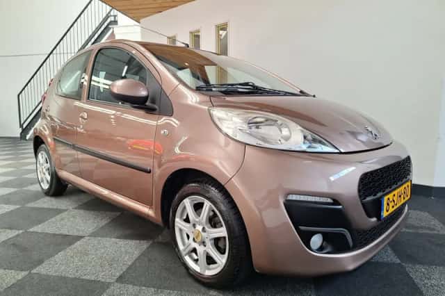Peugeot 107 (2013) thumbnail 6
