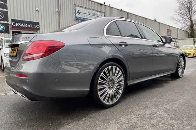 Mercedes-Benz E-Klasse (2016) thumbnail 2