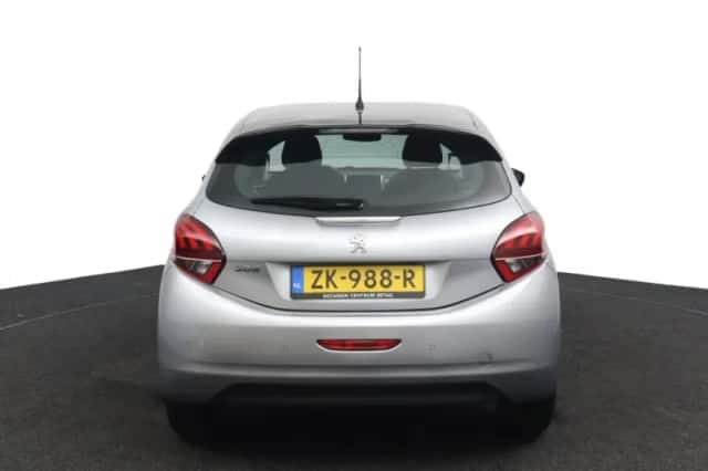 Peugeot 208 (2019) thumbnail 6