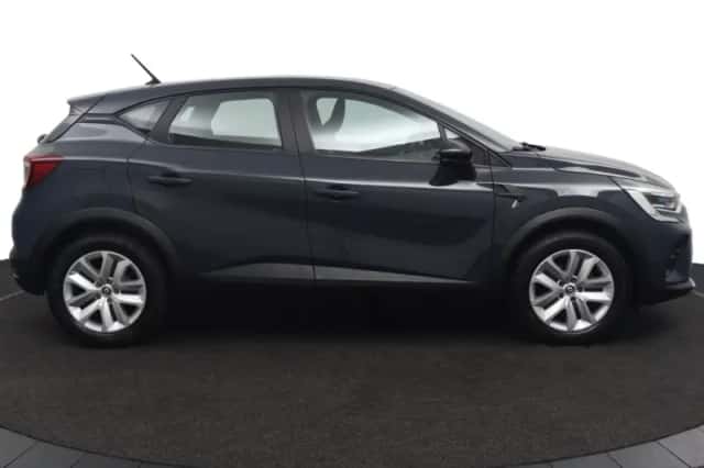 Renault Captur (2021) thumbnail 4