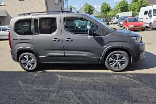 Peugeot Rifter (2019) thumbnail 4