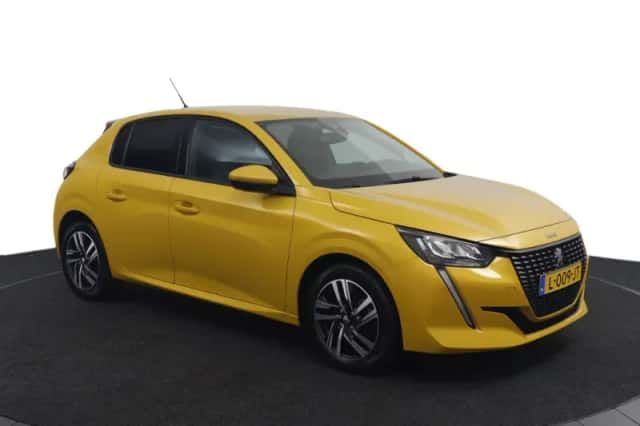 Peugeot 208 (2021) thumbnail 3