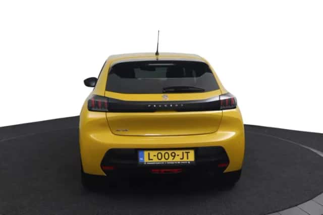 Peugeot 208 (2021) thumbnail 6