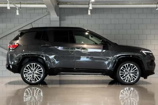 Jeep Compass (2025) thumbnail 4