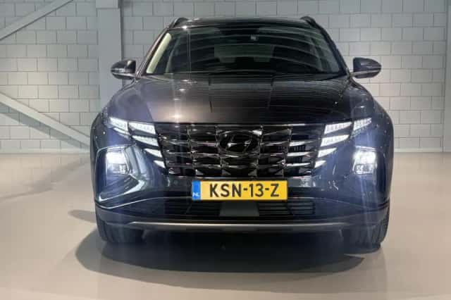Hyundai Tucson (2021) thumbnail 3