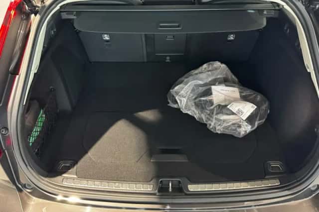 Volvo V60 (2023) thumbnail 6
