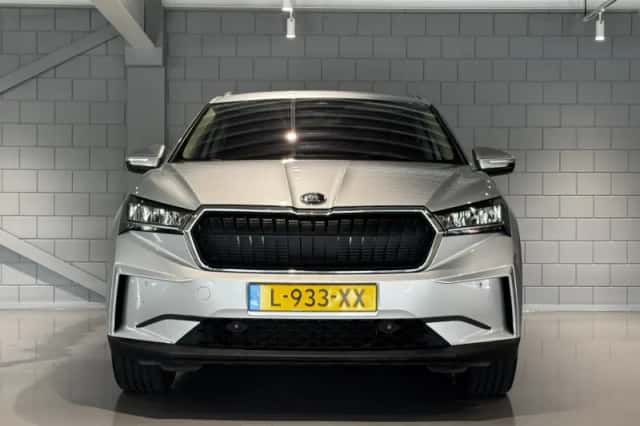 Škoda Enyaq (2021) thumbnail 2