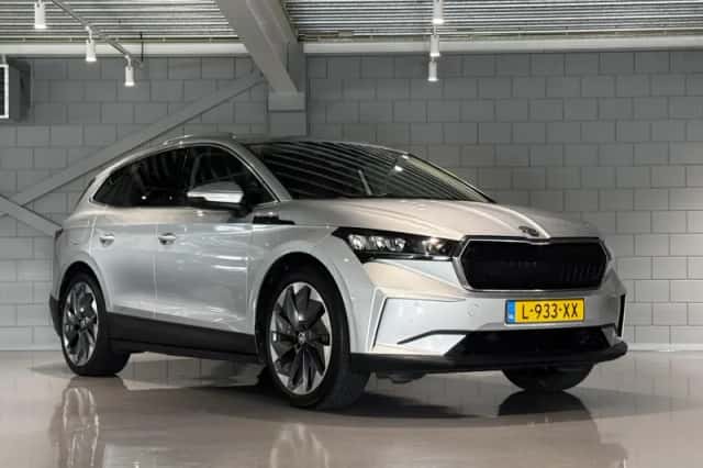 Škoda Enyaq (2021) thumbnail 3