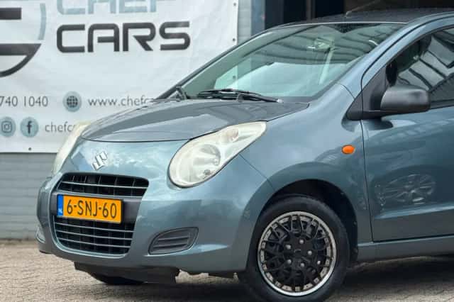 Suzuki Alto (2010) thumbnail 5