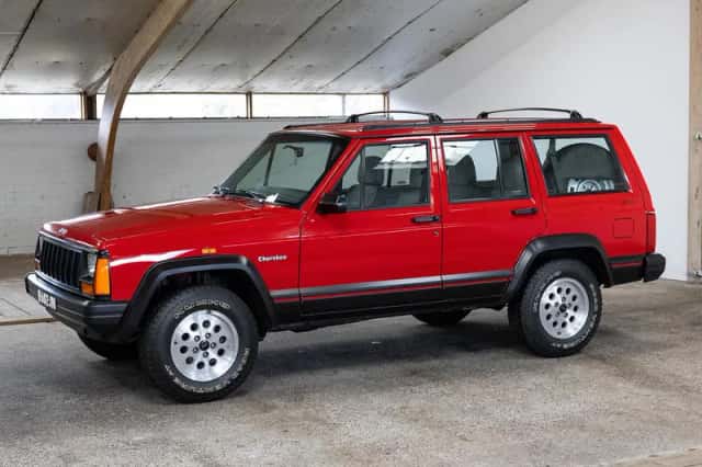Jeep Cherokee (1996) thumbnail 6